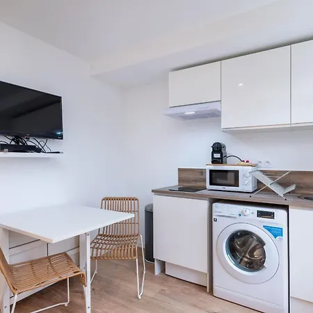 Perron - Cozy 2 People - *